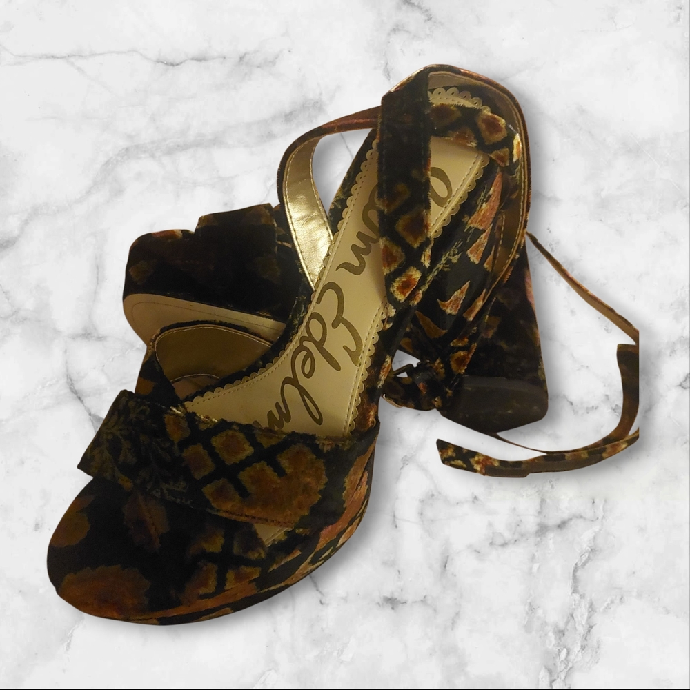 Elegant Women's Heels From Sam Edelman Collection Suede